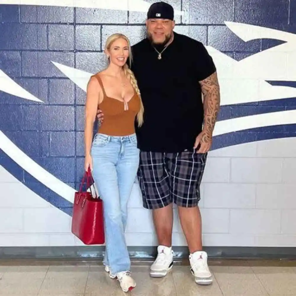 Tyrus Wife